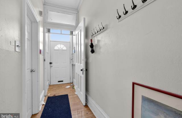 4058 IRVING Street Gallery 2