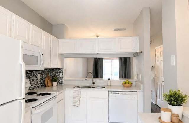 12311 KENSINGTON LAKES Drive Gallery 3