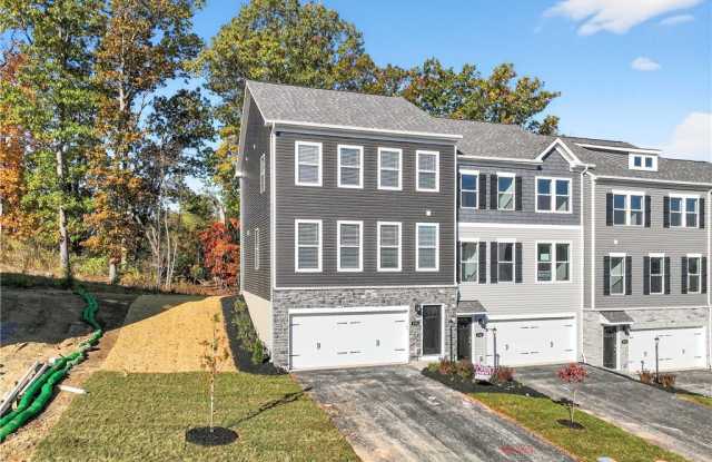 696 Olivia St - 696 Olivia Street, Allegheny County, PA 15106