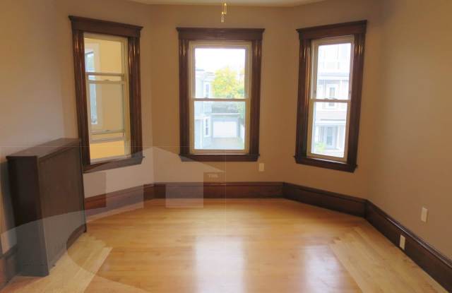 26 Michigan Avenue Gallery 2