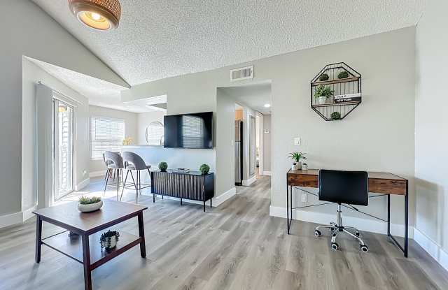 11562 Westwood Boulevard Gallery 4