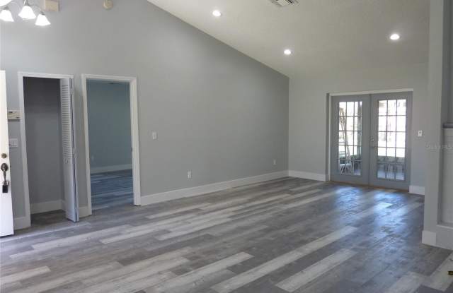 9151 WOODBREEZE BOULEVARD Gallery 2