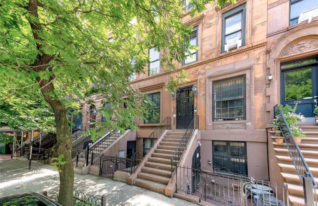 118 W 136TH Street unit: 3 - 118 West 136th Street, New York City, NY 10030