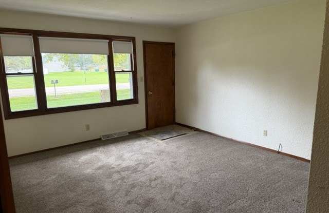 912 Luther Drive Gallery 3
