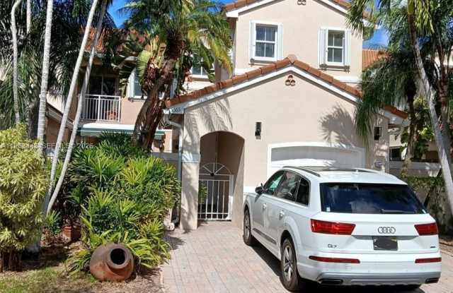 1065 River Birch St photos photos