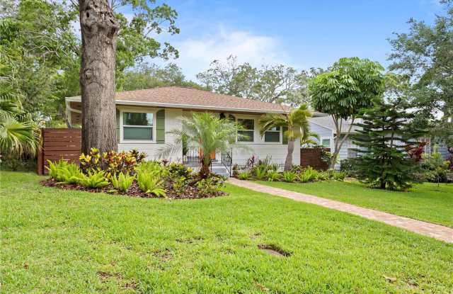 185 27TH AVENUE N Gallery 4