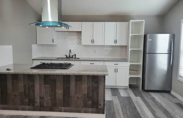 1024 W Woodlawn unit: 7 photos photos