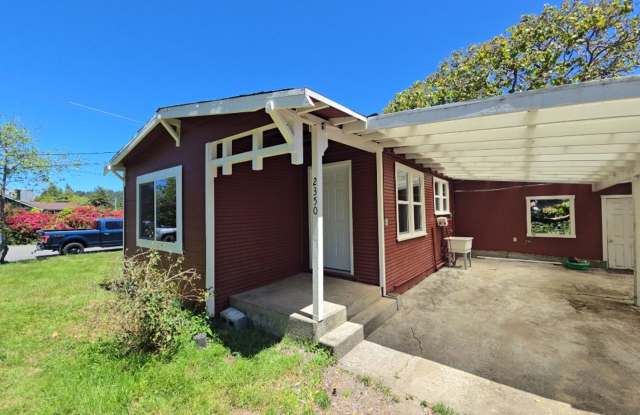 Studio cottage near Cal Poly Humboldt offers remodeled interior photos photos Studio cottage near Cal Poly Humboldt offers remodeled interior photos photos