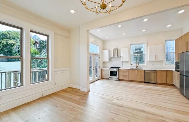 Top-Floor, Remodeled 5BR/2.5BA Victorian Flat, Pet Friendly, Steps from Alamo Square photos photos