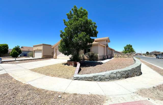 East El Paso 4 bed Refrig A/C photos photos