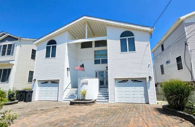 1386 Paul Boulevard photos photos