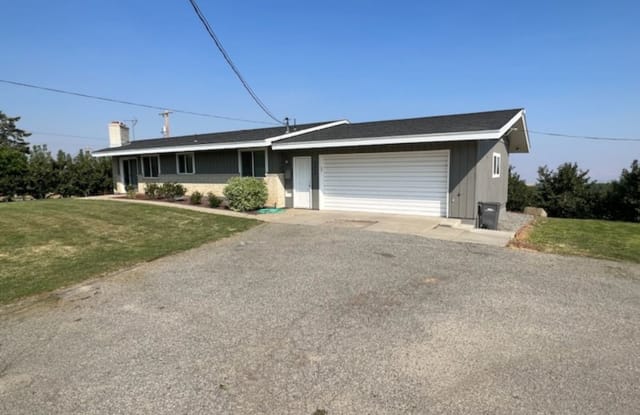 3415 Gudmundson Rd #B - 3415 Gudmundson Road, Chelan County, WA 98801