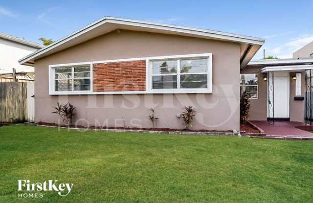 16975 Northeast 21st Avenue photos photos