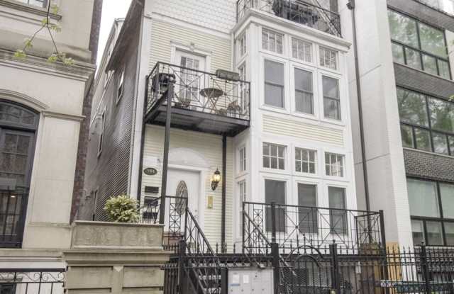 944 West Montana Street - 944 W Montana St, Chicago, IL 60614