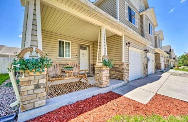 Charming 3BR House in Cheyenne - 4733 Harmon Avenue, Cheyenne, WY 82009