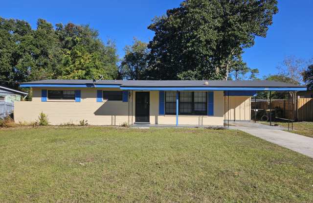 2211 Patou Dr W - 2211 Patou Drive West, Jacksonville, FL 32210
