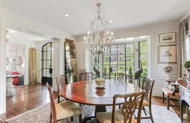 211 Nacoochee Drive NW Gallery 3