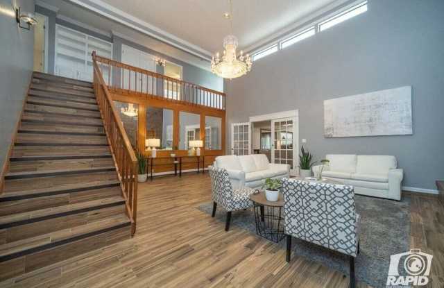 5218 Beverly Drive Gallery 2