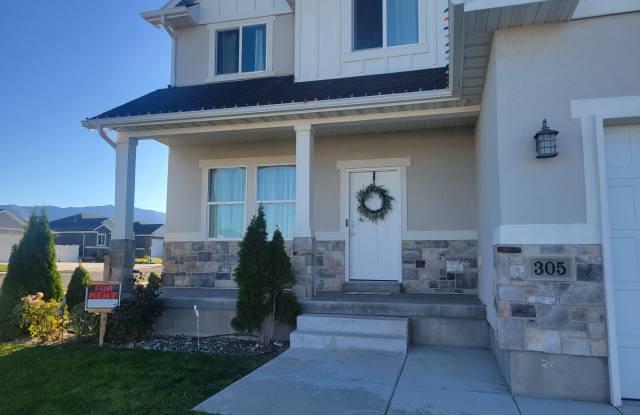 305 Lauren Lane - 305 Lauren Lane, Tooele, UT 84074