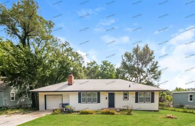 8631 Euclid Avenue photos photos