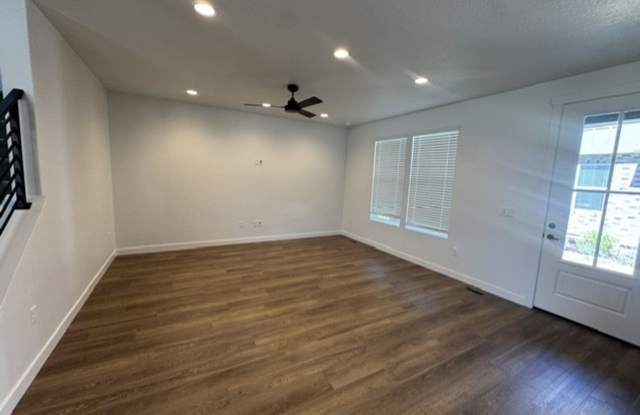 2 Weeks Rent Free – Spacious 4 Bed, 3 Bath Home for Rent in Marriott Slaterville! Gallery 4