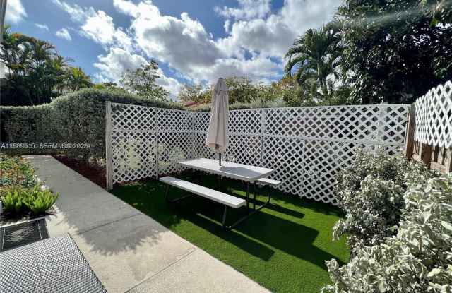 361 SW 20th photos photos