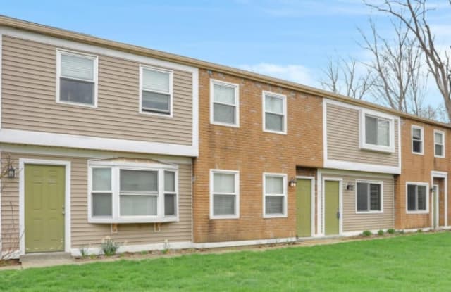 1578 WORTHINGTON ROW Dr - 1578 Worthington Row Drive, Columbus, OH 43235