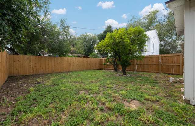 109 Chicago Ave photos photos
