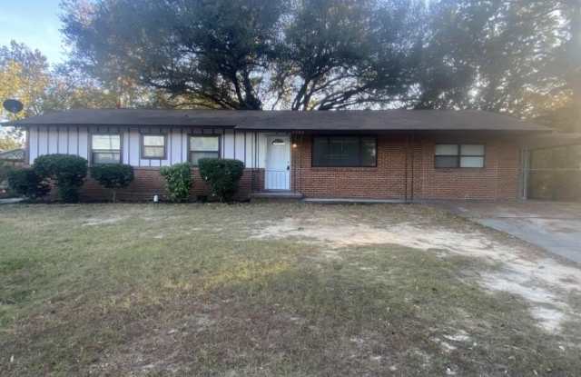 2042 Fernwood Circle photos photos