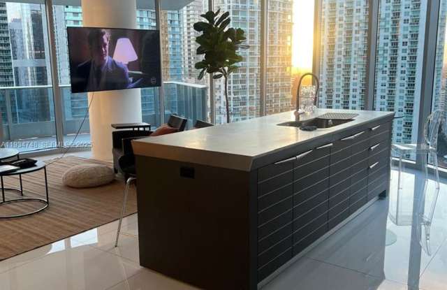 200 Biscayne Boulevard Gallery 3