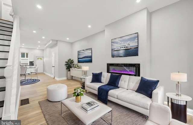 2811 W ALBERT Street photos photos