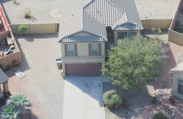4BR / 2.5BA Home with Expansive Lot – 2-Car Garage, Community Pools & Golf Gallery 3