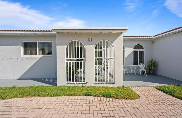 331 SW 123rd Ave photos photos