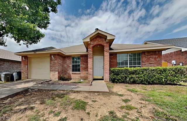 2025 Hollow Creek Dr - 2025 Hollow Creek Drive, Dallas, TX 75253