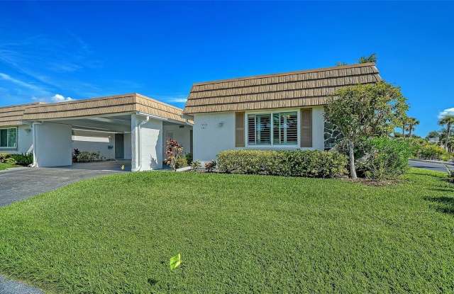 2657 RIVERBLUFF PARKWAY photos photos