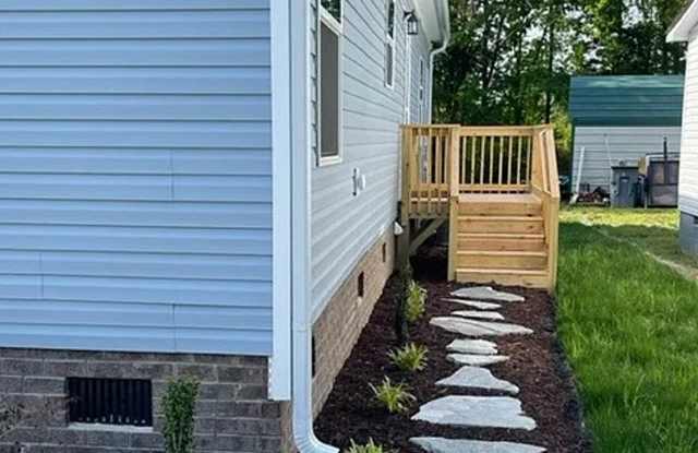 Coming Soon! 3 BR/2BA | Newly Renovated Single Family Home | Private Driveway Parking | In Rock Hill! Gallery 3