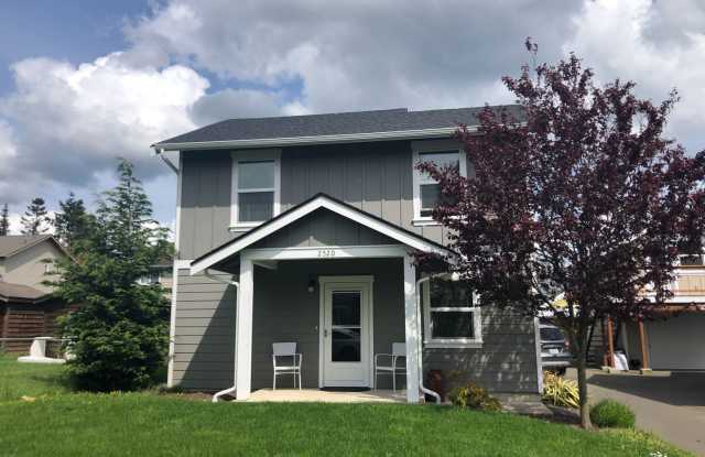 Newer Pet Friendly Home with detached Garage close to Barkley Trail system photos photos