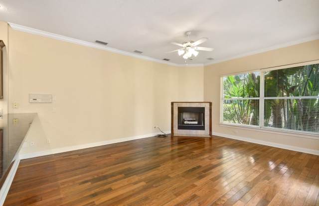 Beautiful home on the brick streets of Old Winter Park photos photos