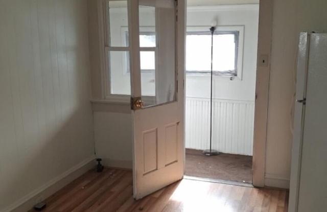 520 Hickory Street unit: 3 photos photos