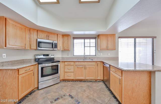 7539 W SEQUOIA Drive Gallery 4