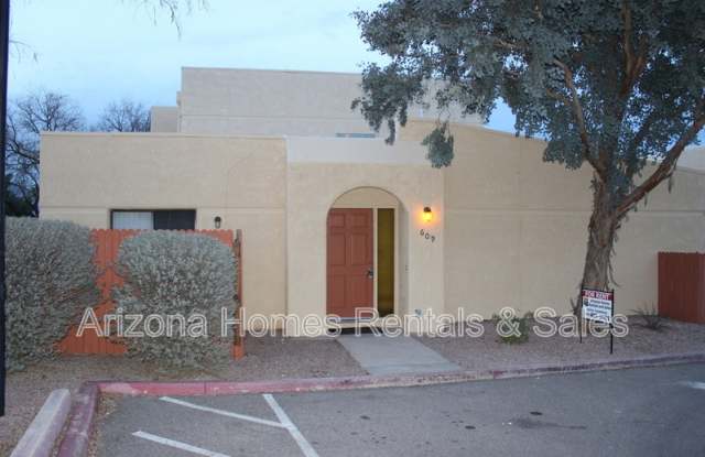 609 South Liana Court Gallery 1