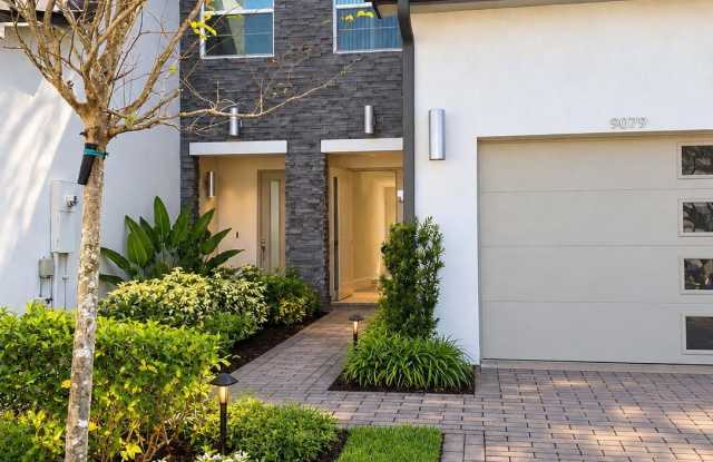 9079 KINGSMOOR Way Gallery 1