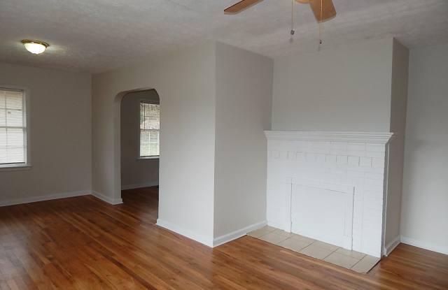 392 Cairo St NW Gallery 4
