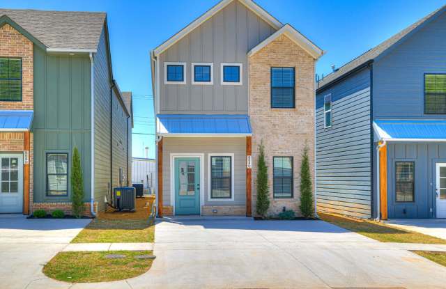 Brand New Duplexes Downtown Edmond photos photos