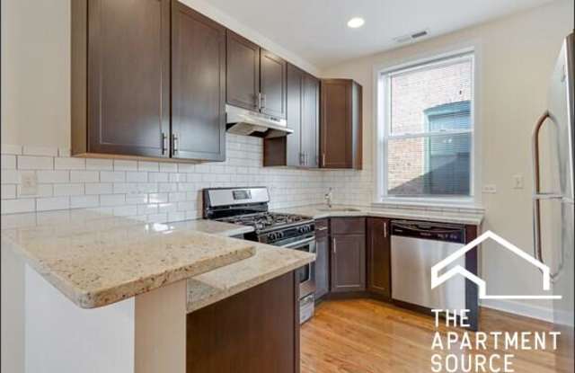 855 West Cornelia Ave. photos photos