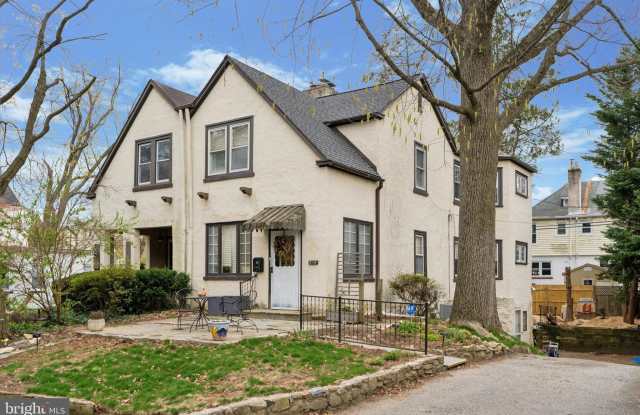 214 LANTWYN Lane - 214 Lantwyn Lane, Narberth, PA 19072