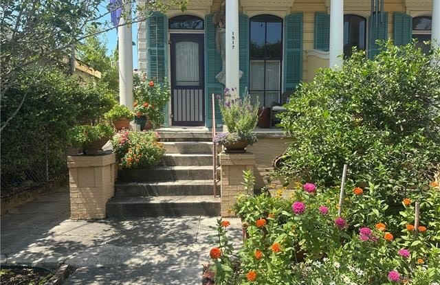 1317 N RENDON Street photos photos