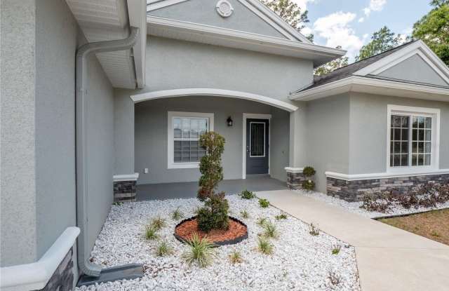 696 MARION OAKS Trail Gallery 2