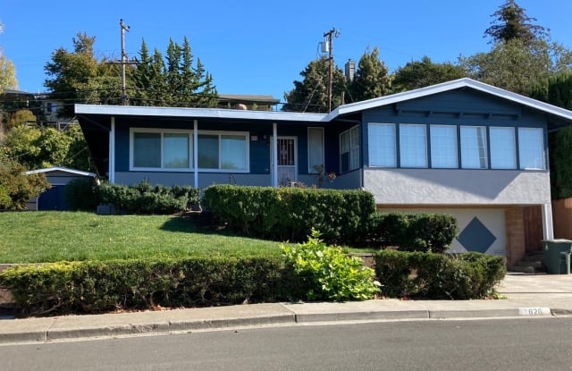 626 Lockwood Dr - 626 Lockwood Drive, Vallejo, CA 94591