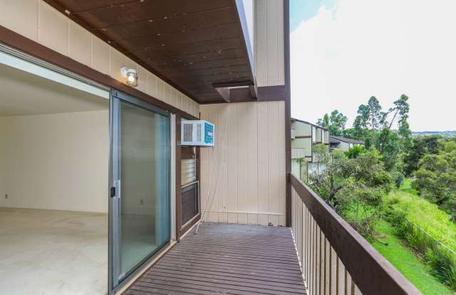 1409: Hillside Terrace II #D Gallery 3
